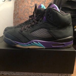 COPY - Black grapes 5s